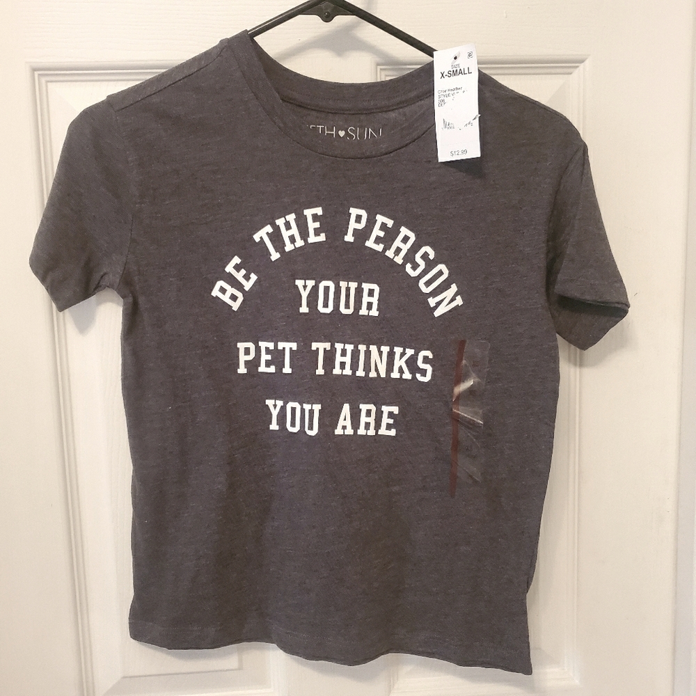 NWT pet lover short sleeve tee size XS